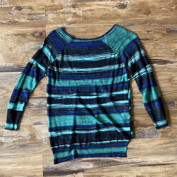 BCBG MaxAzria green blue black striped sweater size XXS - Picture 3 of 4